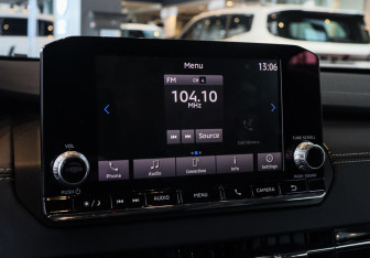 Подержанный автомобиль Mitsubishi Outlander 2022 года (15 фото)