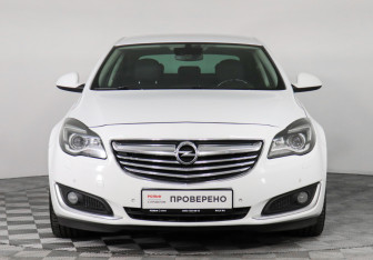 Подержанный автомобиль Opel Insignia Sedan 2014 года (2 фото)
