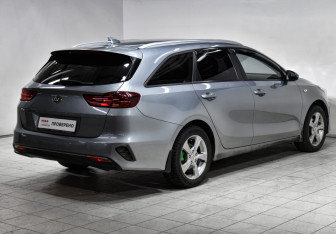 Подержанный автомобиль Kia Ceed Wagon 2019 года (5 фото)