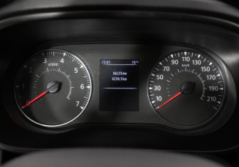 Подержанный автомобиль Renault Arkana 2019 года (12 фото)