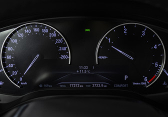 Подержанный автомобиль BMW X3 2020 года (11 фото)