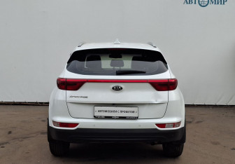 Подержанный автомобиль Kia Sportage 2016 года (6 фото)