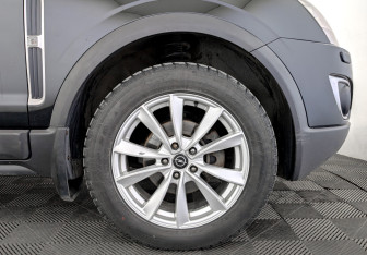 Подержанный автомобиль Opel Antara 2013 года (18 фото)