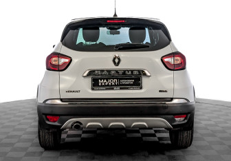 Подержанный автомобиль Renault Kaptur 2019 года (6 фото)