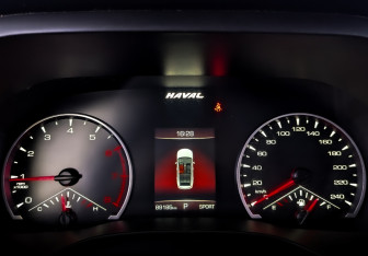 Подержанный автомобиль Haval Jolion 2023 года (13 фото)