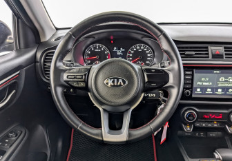 Подержанный автомобиль Kia Rio Sedan 2020 года (21 фото)