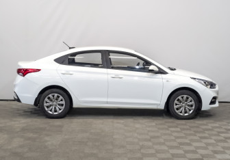 Подержанный автомобиль Hyundai Solaris Sedan 2018 года (4 фото)