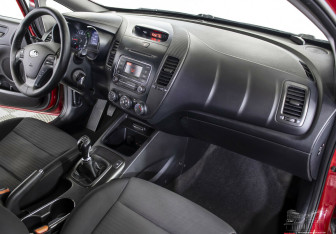 Подержанный автомобиль Kia Cerato Sedan 2013 года (7 фото)