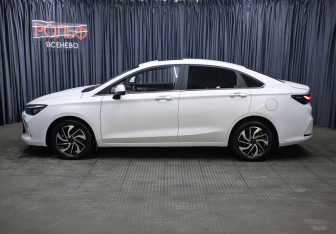 Подержанный автомобиль BAIC U5 Plus 2023 года (8 фото)