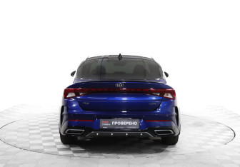 Подержанный автомобиль Kia K5 2021 года (6 фото)