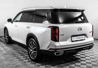 Подержанный автомобиль GAC GS8 2023 года (7 фото)