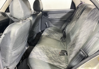 Подержанный автомобиль Chevrolet Lanos 2008 года (10 фото)