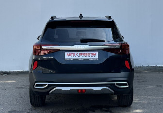 Подержанный автомобиль Kia Seltos 2021 года (6 фото)