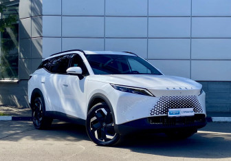 Подержанный автомобиль Omoda C7 2025 года (3 фото)