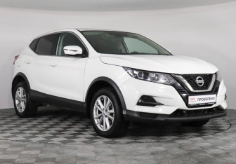 Подержанный автомобиль Nissan Qashqai 2021 года (3 фото)