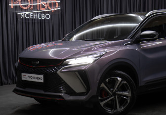 Подержанный автомобиль Geely Coolray 2024 года (25 фото)