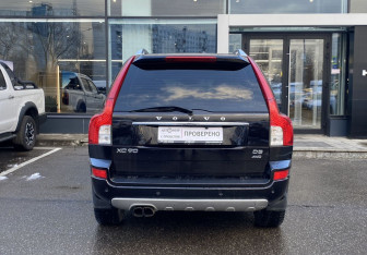 Подержанный автомобиль Volvo XC90 2014 года (6 фото)