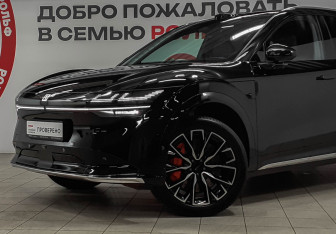 Подержанный автомобиль Zeekr 7X 2024 года (7 фото)