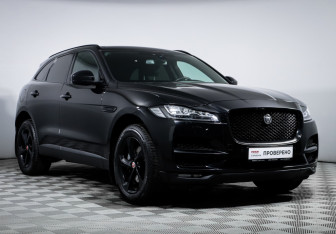 Подержанный автомобиль Jaguar F-Pace 2017 года (3 фото)