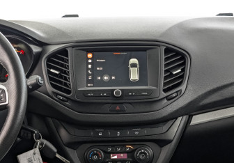 Подержанный автомобиль LADA (ВАЗ) Vesta Wagon 2021 года (17 фото)