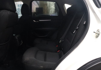 Подержанный автомобиль Mazda CX-5 2017 года (10 фото)
