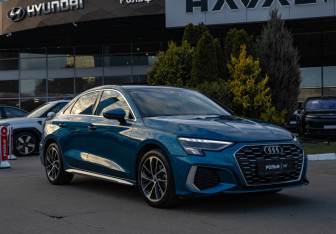 Подержанный автомобиль Audi A3 Sedan 2021 года (2 фото)
