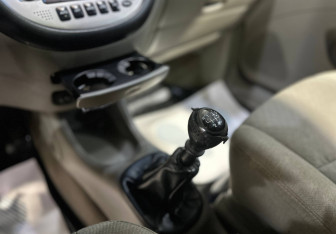 Подержанный автомобиль Chevrolet Rezzo 2007 года (14 фото)