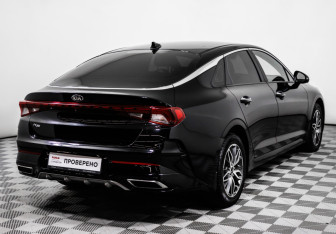Подержанный автомобиль Kia K5 2020 года (5 фото)