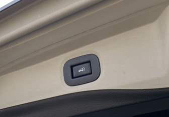 Подержанный автомобиль Nissan X-Trail 2017 года (11 фото)