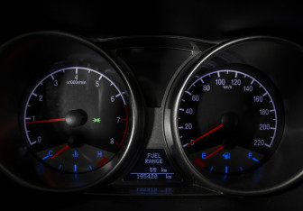 Подержанный автомобиль Geely Emgrand X7 2016 года (12 фото)