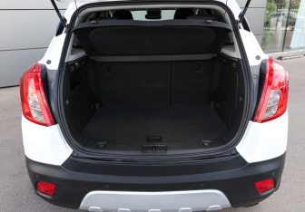 Подержанный автомобиль Opel Mokka 2014 года (9 фото)
