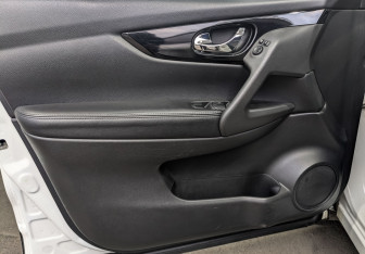 Подержанный автомобиль Nissan Qashqai 2016 года (19 фото)