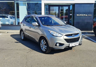 Подержанный автомобиль Hyundai ix35 2011 года (3 фото)