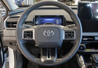 Новый Toyota RAV4 2026 (10 фото)