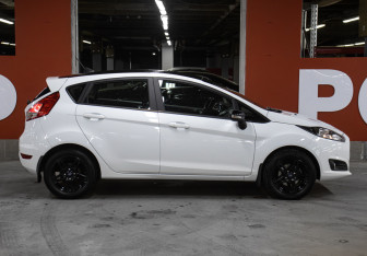Подержанный автомобиль Ford Fiesta Hatchback 2018 года (4 фото)
