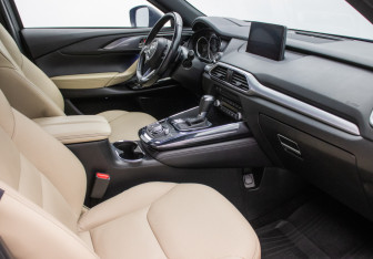 Подержанный автомобиль Mazda CX-9 2021 года (9 фото)