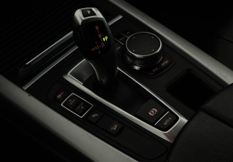 Подержанный автомобиль BMW X5 2017 года (17 фото)