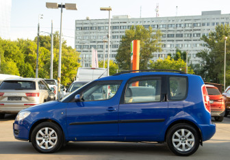 Подержанный автомобиль Skoda Roomster 2008 года (6 фото)
