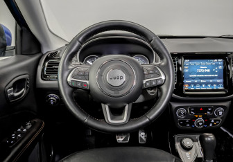 Подержанный автомобиль Jeep Compass 2018 года (22 фото)