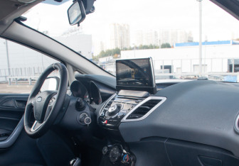 Подержанный автомобиль Ford Fiesta Hatchback 2011 года (10 фото)