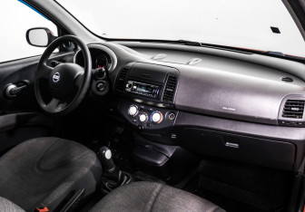 Подержанный автомобиль Nissan Micra Hatchback 2006 года (9 фото)