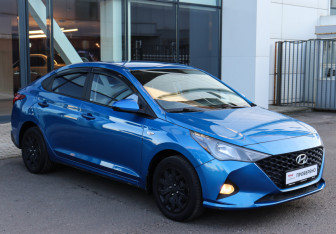 Подержанный автомобиль Hyundai Solaris Sedan 2020 года (3 фото)