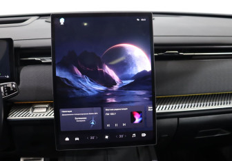 Подержанный автомобиль Jaecoo J7 2024 года (18 фото)