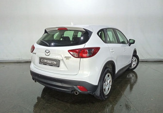 Подержанный автомобиль Mazda CX-5 2016 года (5 фото)