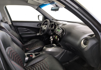 Подержанный автомобиль Nissan Juke 2018 года (11 фото)