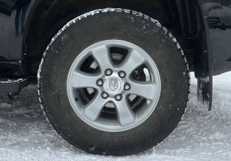 Подержанный автомобиль Toyota Land Cruiser Prado 2014 года (16 фото)