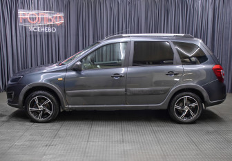 Подержанный автомобиль LADA (ВАЗ) Kalina Wagon 2016 года (8 фото)