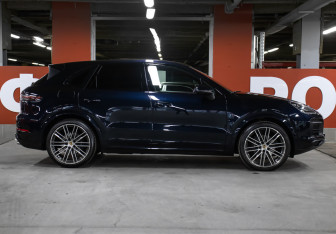 Подержанный автомобиль Porsche Cayenne 2019 года (4 фото)
