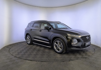 Подержанный автомобиль Hyundai Santa Fe 2019 года (3 фото)