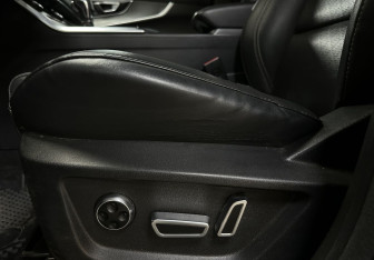 Подержанный автомобиль Chery Tiggo 8 2020 года (18 фото)